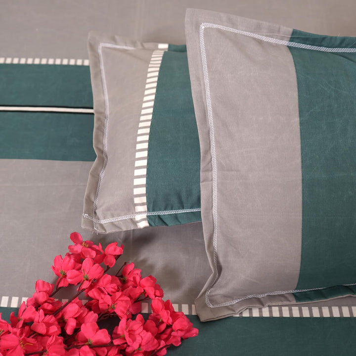 Orange Horse Design King Size Double Bed Elastic Fitted Premium Bedsheet